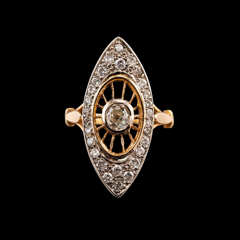 SORMUS, 18K kultaa, briljantti- ja vanhahiottuja timantteja n. 0.80 ct. 1900-luvun puoliväli, paino 4,5 g.