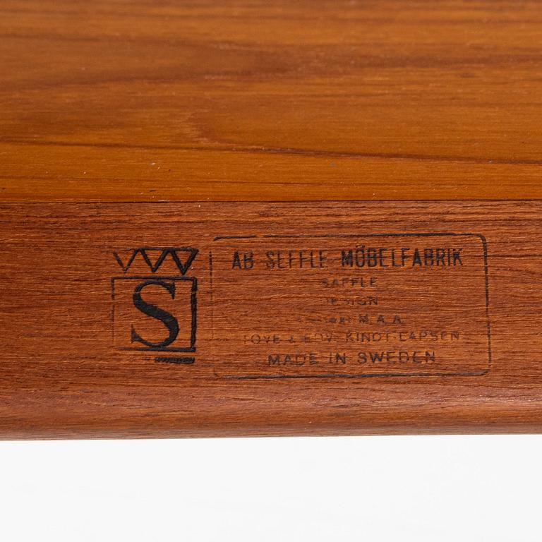 Tove & Edvard Kindt Larsen, coffee table, model 125, AB Seffle Möbelfabrik, 1950/60s.