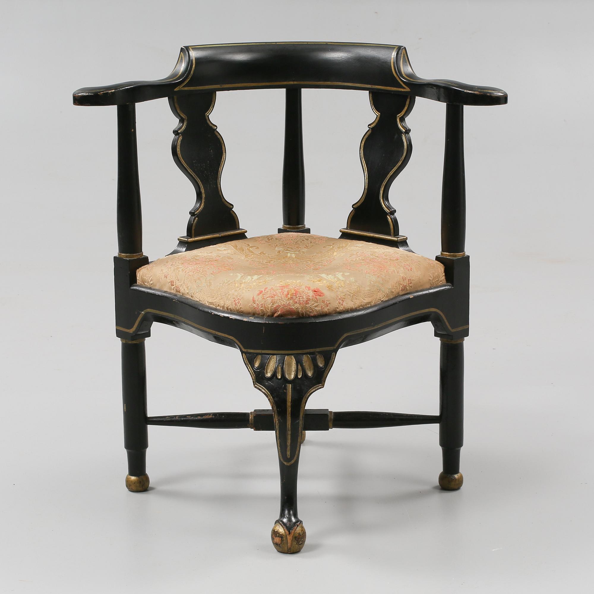 PUDERSTOL, 1800-tal.