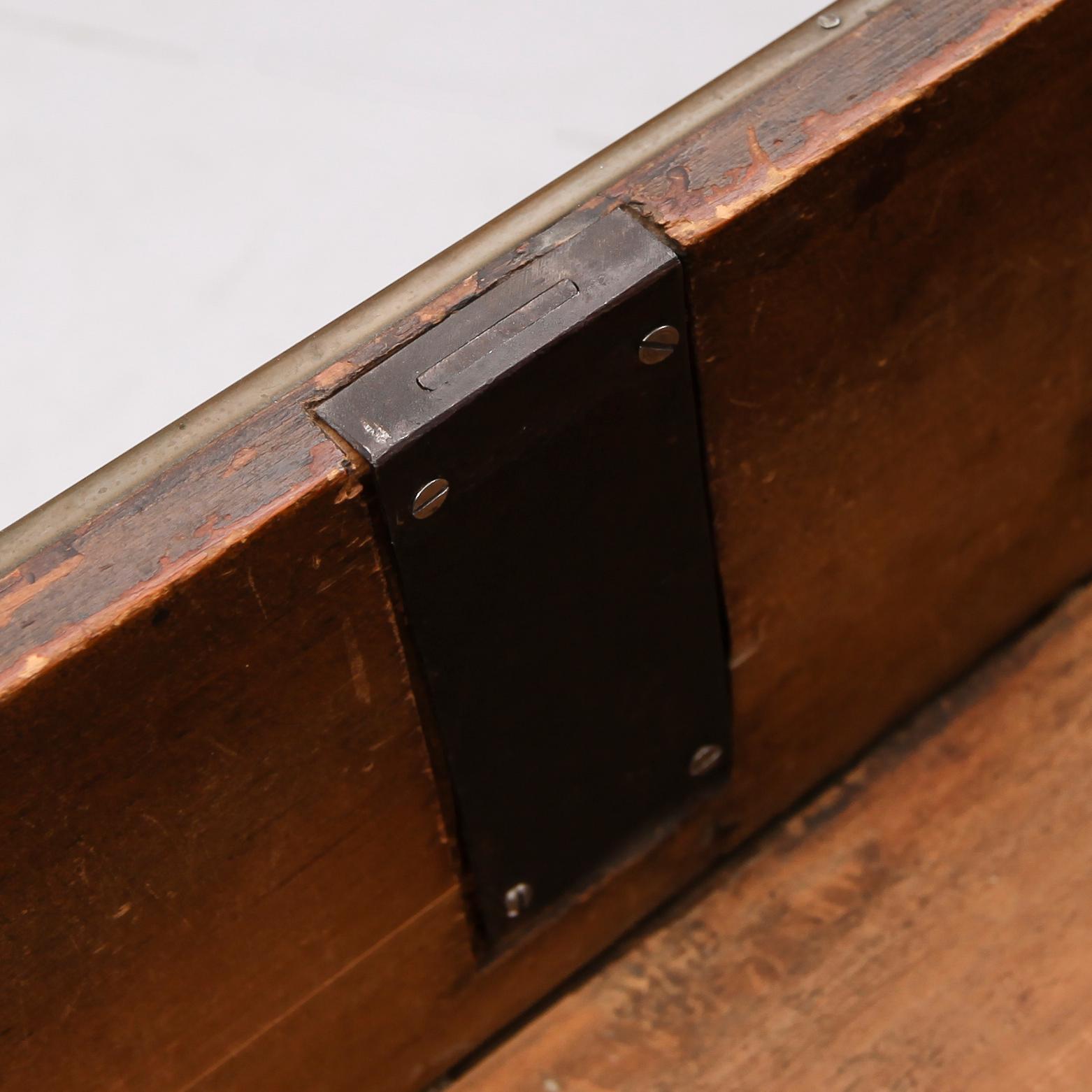 BYRÅ, sengustaviansk, 1800-talets första hälft.