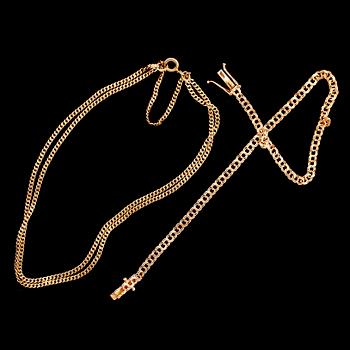 ARMBAND, 2 st, 18 k guld. Vikt ca 7 g.