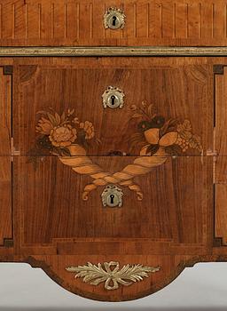 BYRÅ, av Gustaf Foltiern (mästare i Stockholm 1771-1804), gustaviansk.