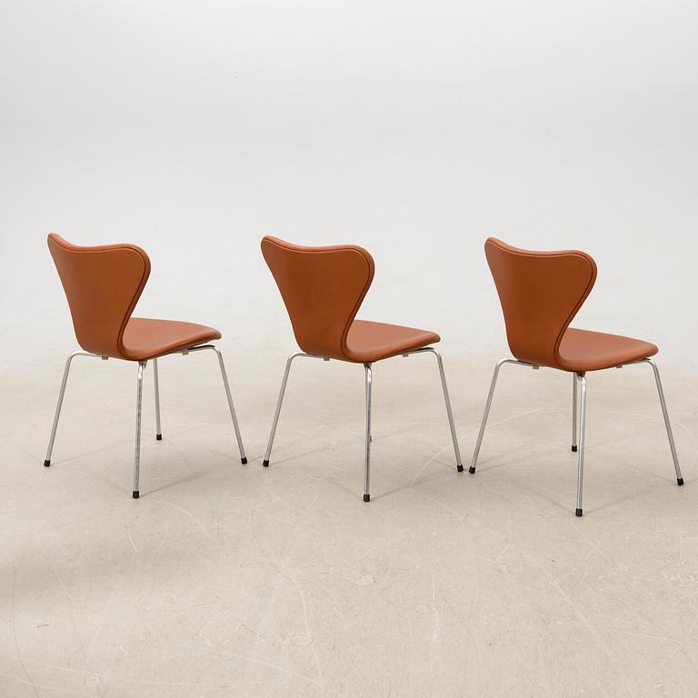 Arne Jacobsen, chairs 6 pcs "The Seven" for Fritz Hansen, late 20th century.