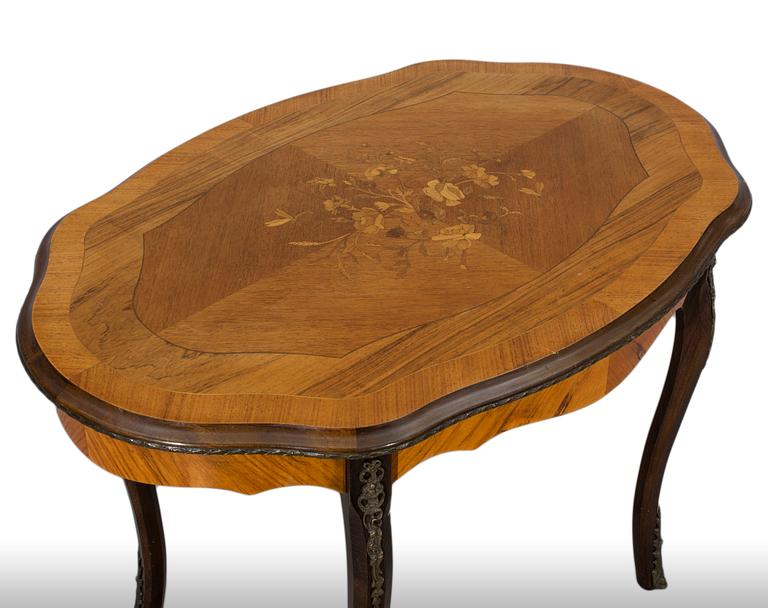 BORD, Louis XV-stil, 1900-tal.