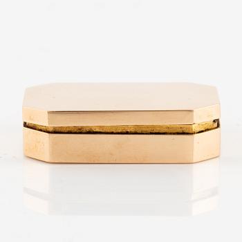 A Swedish 18K gold vinaigrette/scent box, mark of Johan Daniel Blomsterwall, (active 1810-1841 (1843)) Gothenburg.