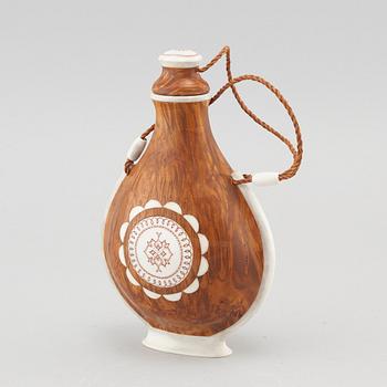 A flask by Anders Sunna, signed.