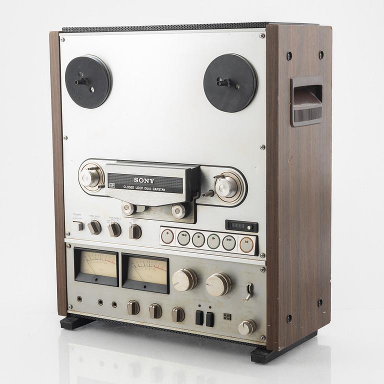 "Ackuset", tube amplifier, "Dynakit", tube amplifier, "Sony" reel-to-reel tape recorder, model "TC-765".