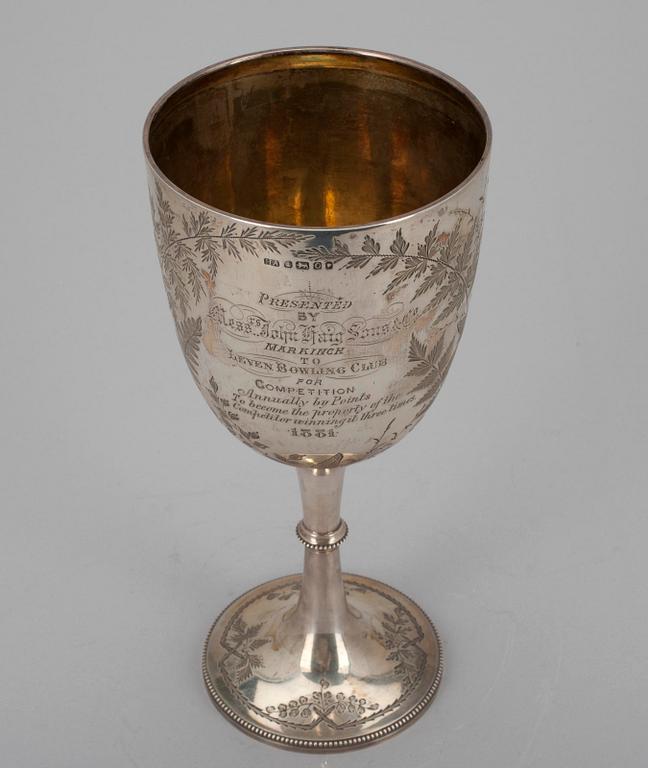 POKAL, silver, England 1881. Vikt 296 g.