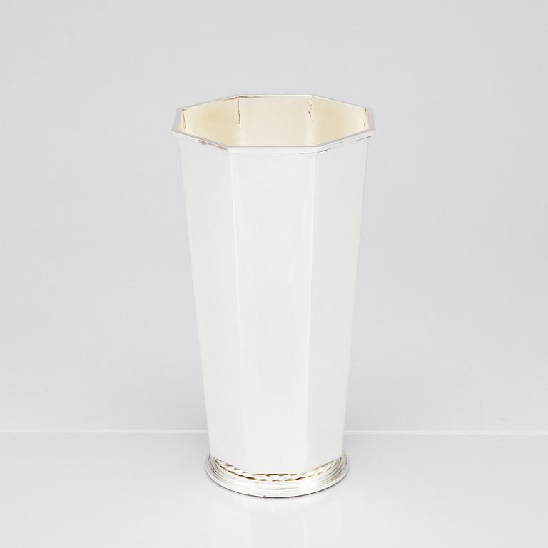 Atelier Borgila, a sterling vase, Stockholm 1942.