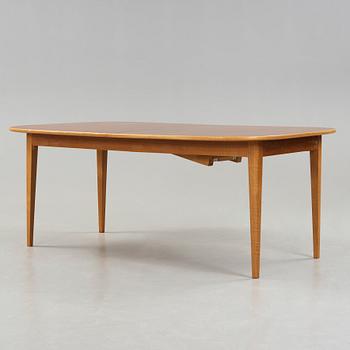 Josef Frank, A Josef Frank mahogany and burrwood dining table, Svenskt Tenn, Sweden, model 947.