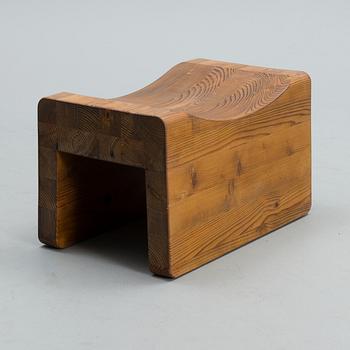 AXEL EINAR HJORTH, A STOOL. Likely the model "Utö". For Nordiska Kompaniet (NK). 1930s.