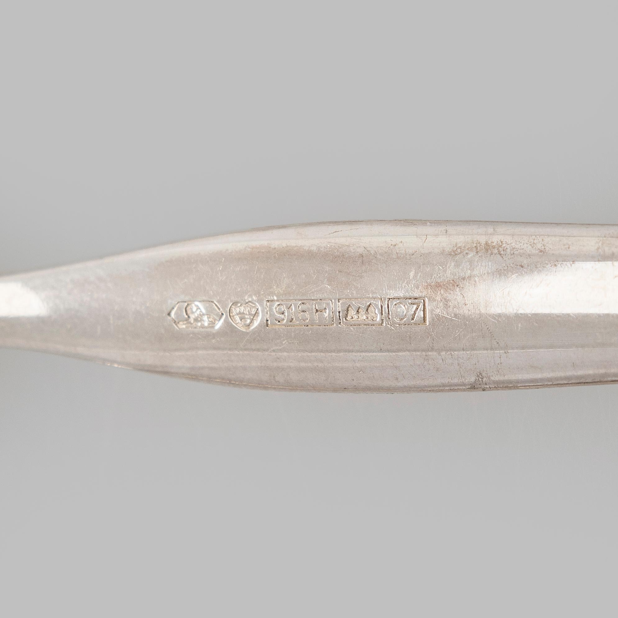 Tapio Wirkkala, A set of 24 silver spoons 'Tapio', Kultakeskus Hämeenlinna.
