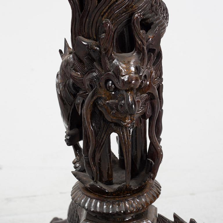 Altarljusstakar, Japan, 1900-talets första hälft.