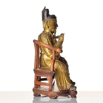 A large well cast figure of Guandi, Ming dynasty (1368-1644).