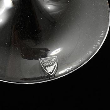 LJUSSTAKAR, ett par, glas och silver, "Amor Vincit Omina", Efva Attling, Orrefors,