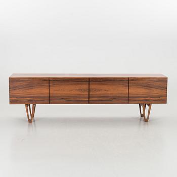 IB KOFOD LARSEN, sideboard  Seffle möbelfabrik 1960-tal Citesintyg.