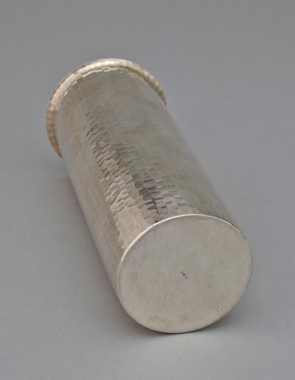 VAS, silver, svenska importstämplar. 1900-talets andra hälft. Vikt ca  270 gram.