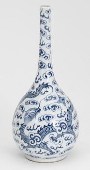 VAS, porslin, Kangxistil, Kina.