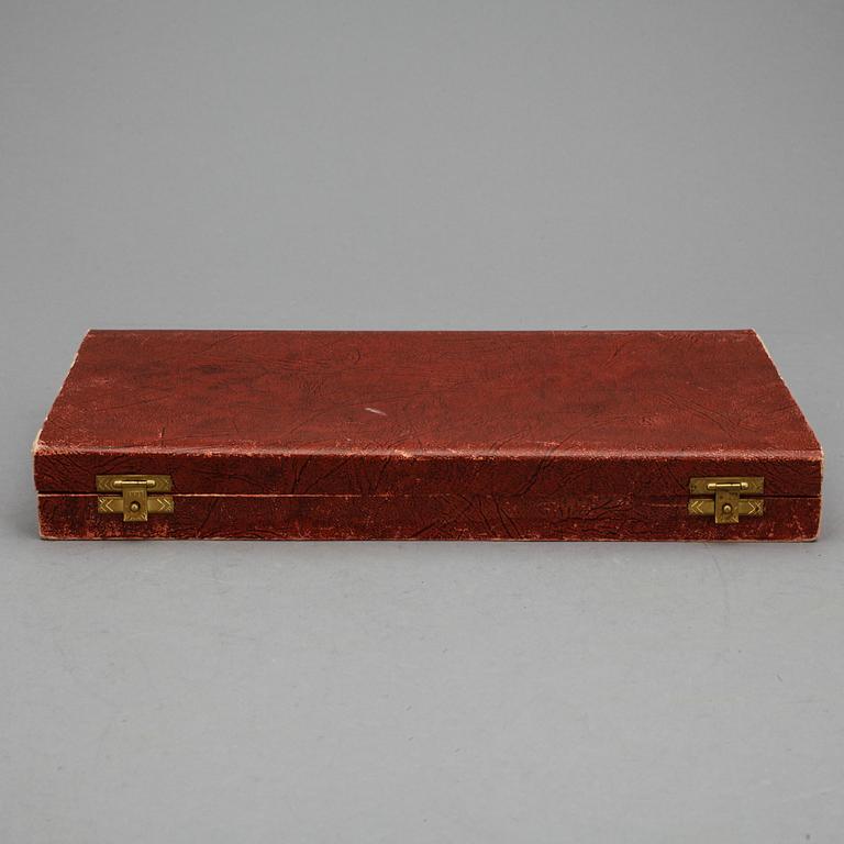 PARTI SILVER, 16 delar, bland annat Gewe Silvervarufabriken, Malmö, 1900-talets första hälft. Vikt ca 320 gram.