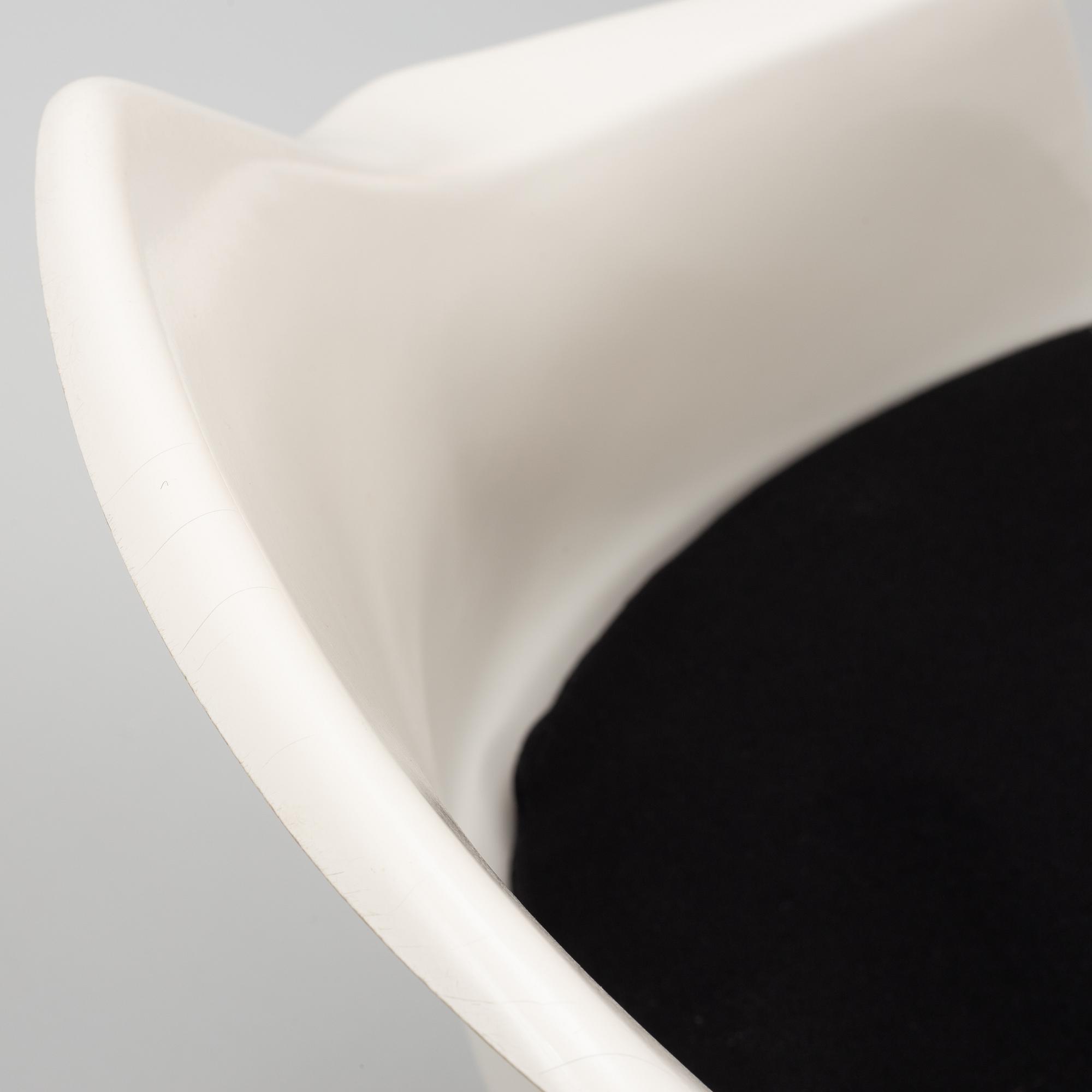 Maurice Burke, Chairs, 4 pieces, Arkana, England, late 20th century.