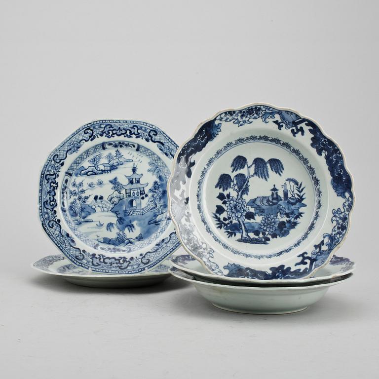 TALLRIKAR, 3+2, porslin, Qianlong, Kina 1700-tal.