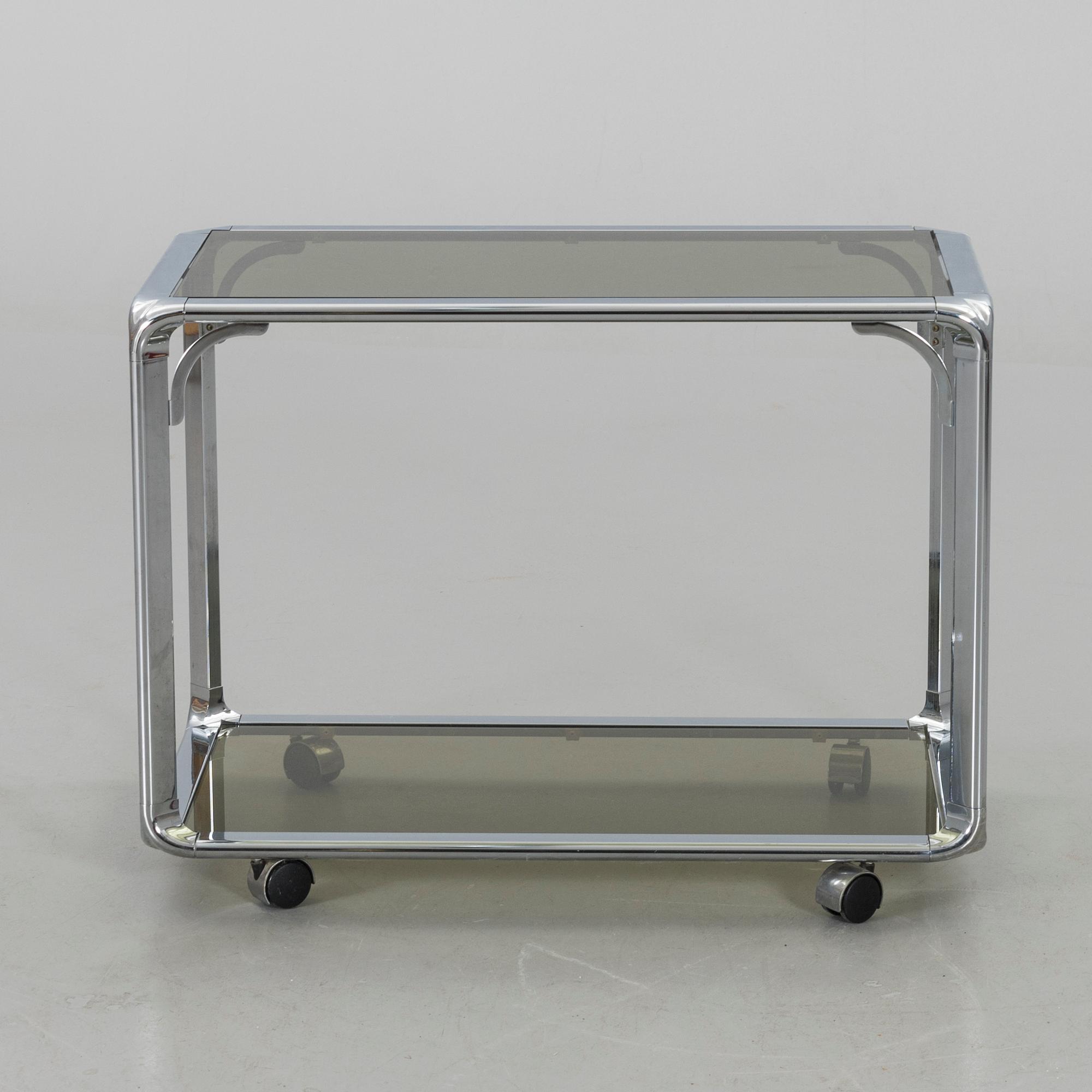 SERVERINGSBORD/VAGN, 1900-talets senare del.