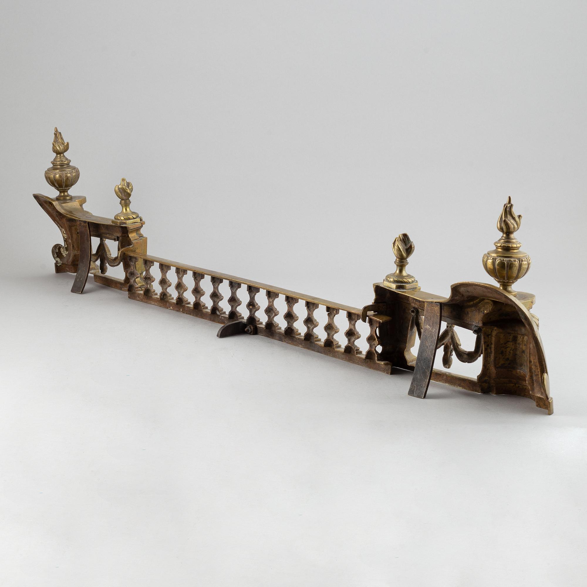 Brasgarnityr, mässing, 3 delad, empirestil, 1900-tal.