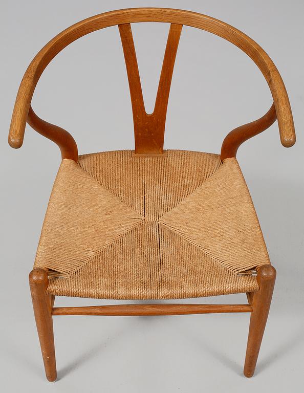 STOL, "Y-stolen", Hans J. Wegner för Carl Hansen & Son, Odense, 1900-talets andra hälft.