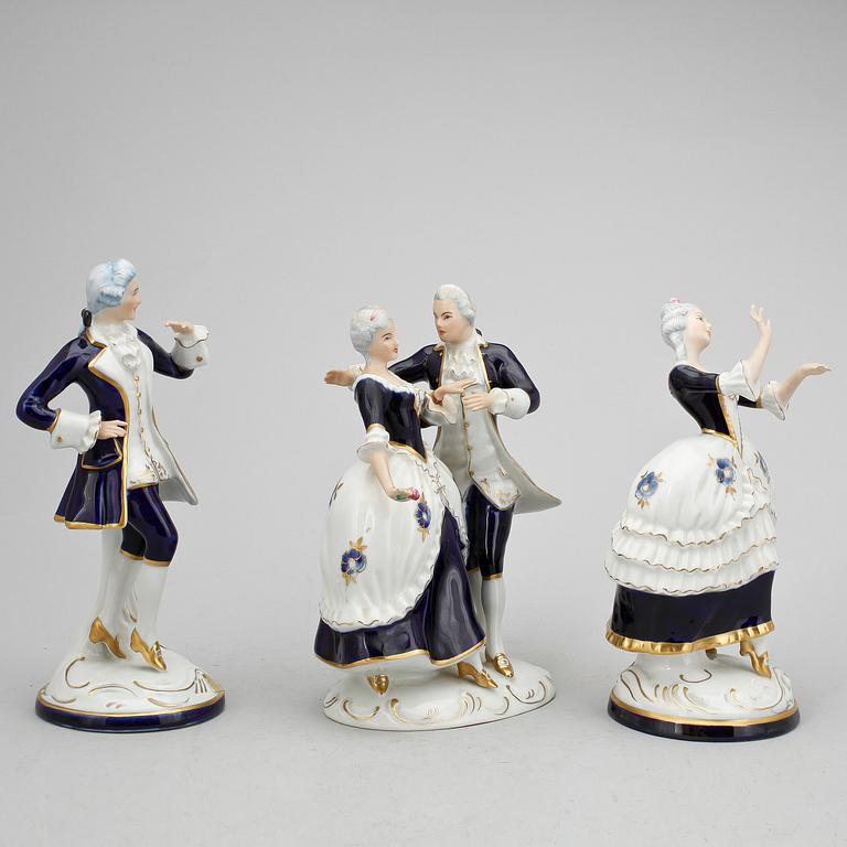 FIGURINER, 3 st, porslin Royal Dux. Danmark. 1900-talets andra hälft.