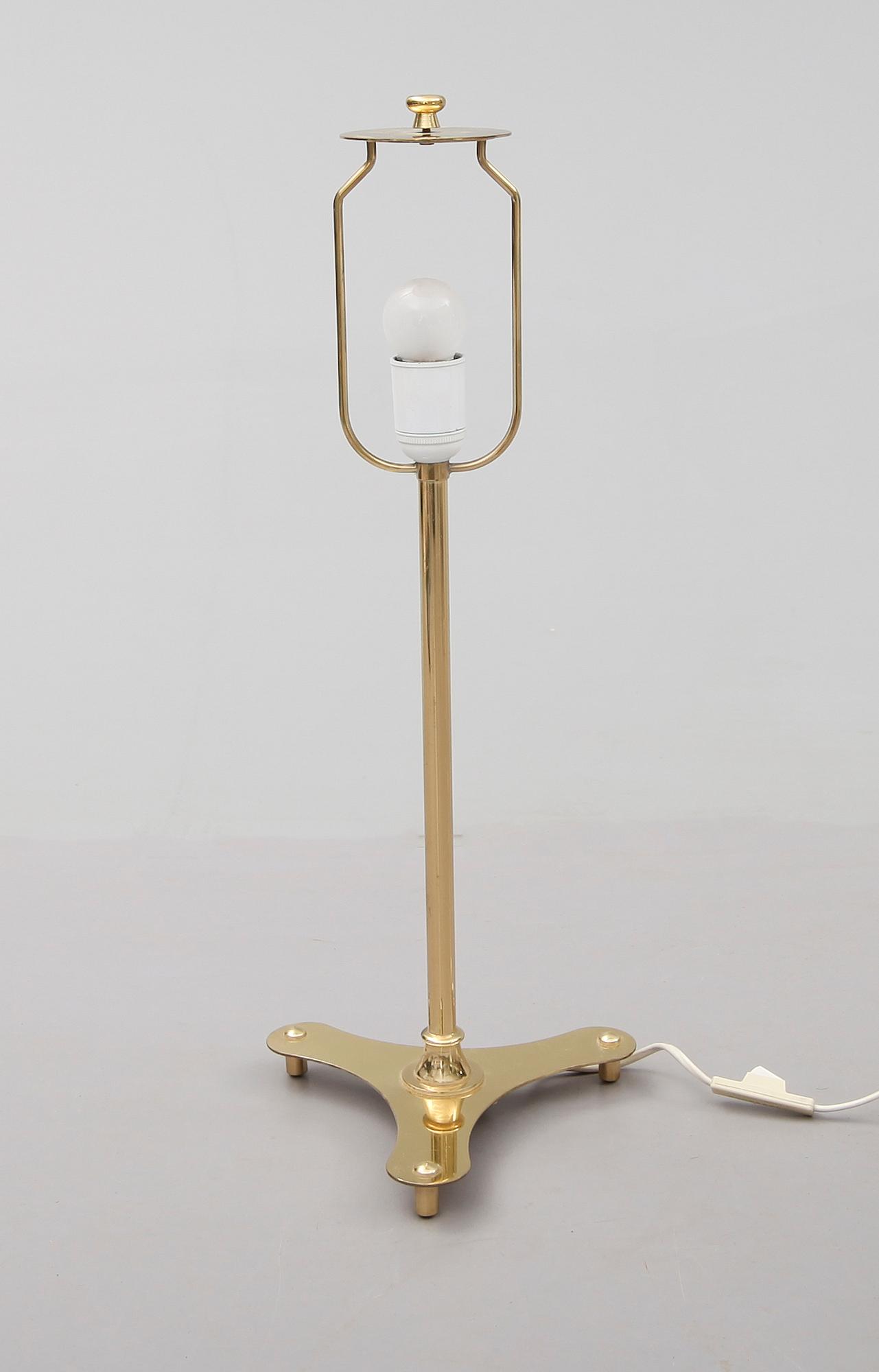 BORDSLAMPA, modell 2467/2, Josef Frank, Firma Svenskt Tenn.