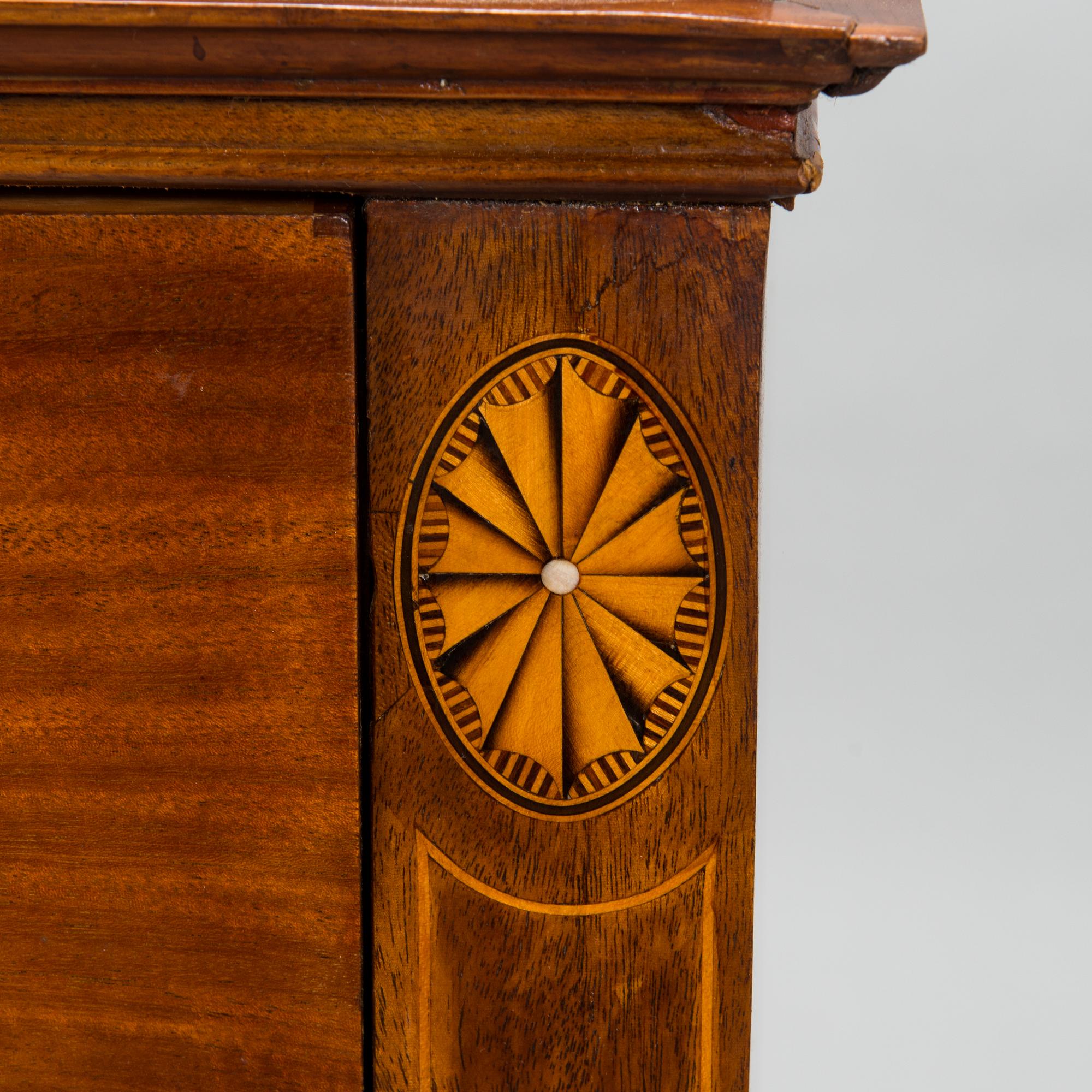 An Empire-style chest of drawer, Carl Hendrik Blom (master in Stockholm 1796 - 1835).