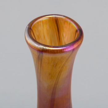 A John Ditchfield glass vase. Second half of the 20th century.
