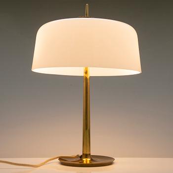 PAAVO TYNELL, a mid-20th-century' 9211' table lamp for Taito, Finland.