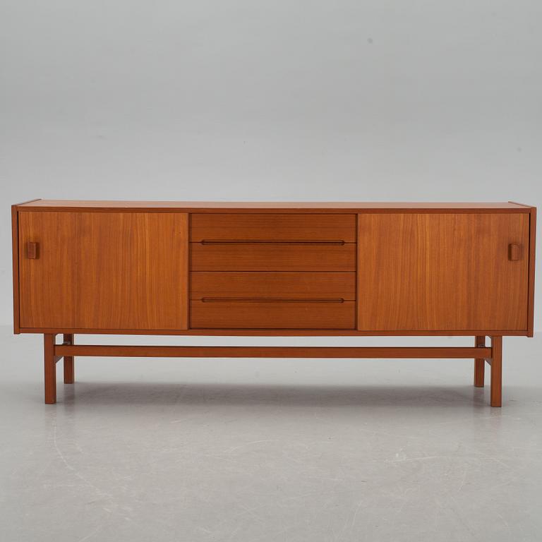 SIDEBOARD, "Arild", Nils Jonsson, Troeds, 1900-talets andra hälft.