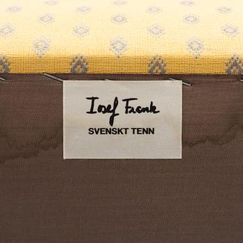 Josef Frank, fåtölj med fotpall, modell 336, Firma Svenskt Tenn.