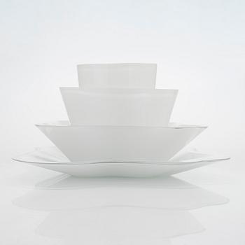 Alvar Aalto, taidelasi, "Aallon kukka", neljä osaa, signeerattu Alvar Aalto 154 / 1983.