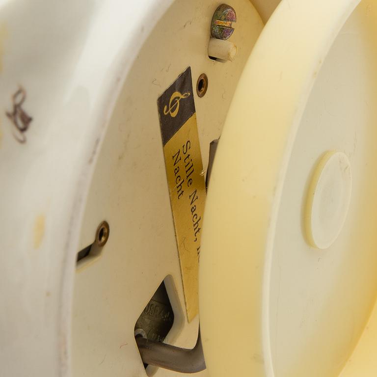 En samling änglar samt adventsljusstake 14 st 1900-tal.