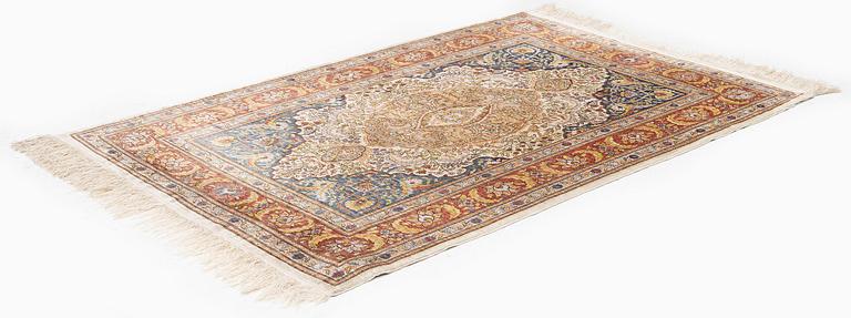 A semi-antique Hereke rug, West Anatolia, c. 135 x 90 cm.