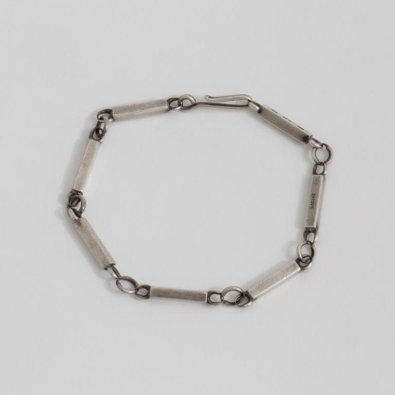 A bracelet by Wiwen Nilsson, Lund, 1941.