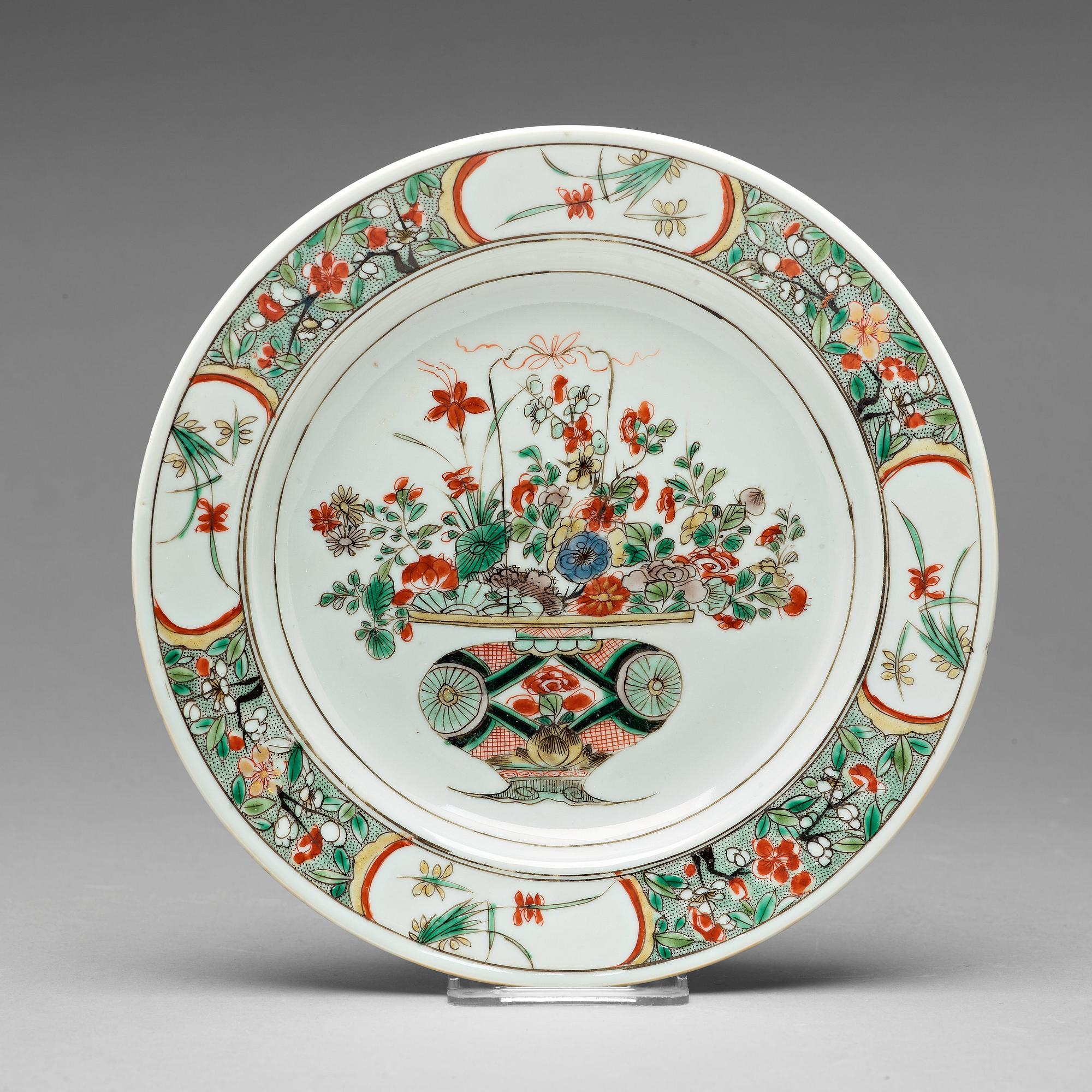TALLRIK, porslin. Qingdynastin, Kangxi (1662-1722). Johanneummärke.