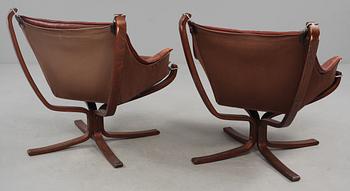 FÅTÖLJER, ett par, "Falcon chair", Sigurd Russel, Vatne möbler, 1900-talets andra hälft.