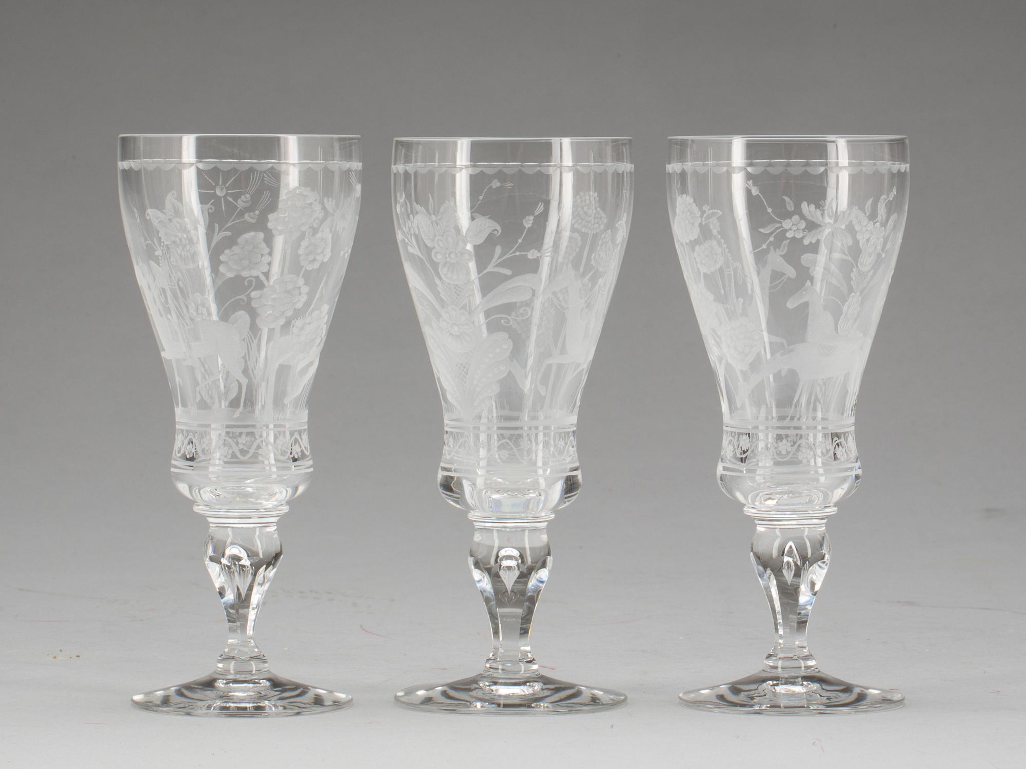 VINGLAS, 3 st. Glas, Kosta. "Dalecarlia", design Vicke Lindstrand 1962-65.