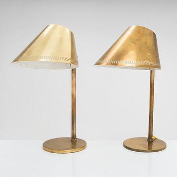 Paavo Tynell, two mid-20th century '9227' table lamps for Taito and Idman.