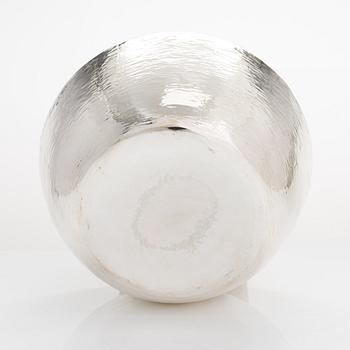Tapio Wirkkala, Skål, sterlingsilver, stämplad TW, Kultakeskus, Tavastehus 1972.
