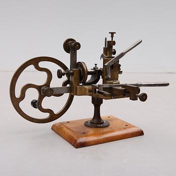 URMAKARINSTRUMENT, 1900-talets första hälft.
