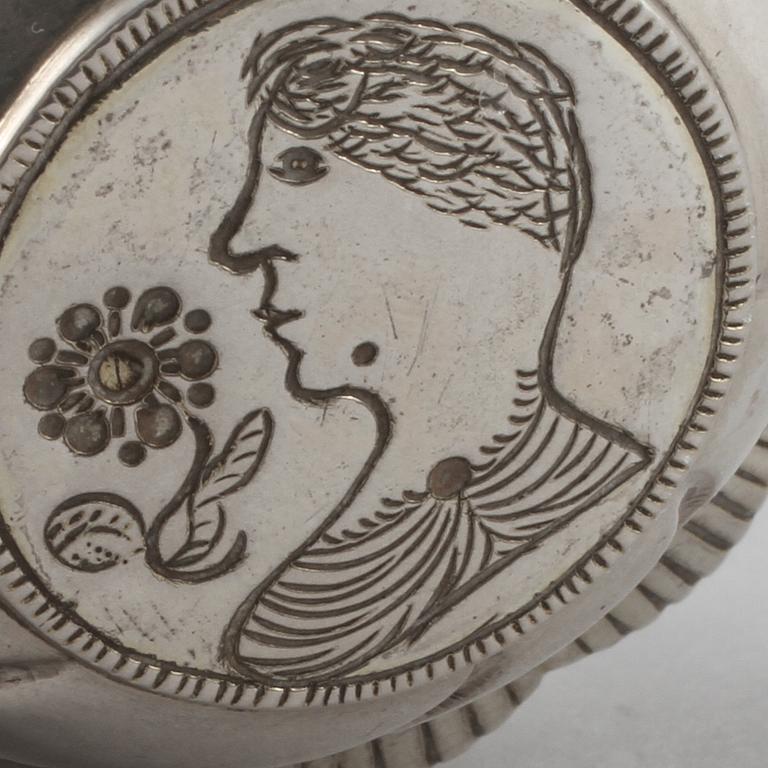 KYRKDOSA, silver, Sven Nordström, Marstrand, 1848, vikt 34 g.