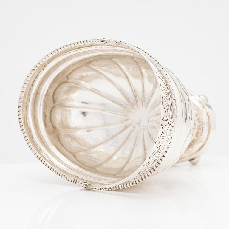 Lars Henrik Nordman, konfektskål, silver, Nystad, Finland 1832. Biedermeier.