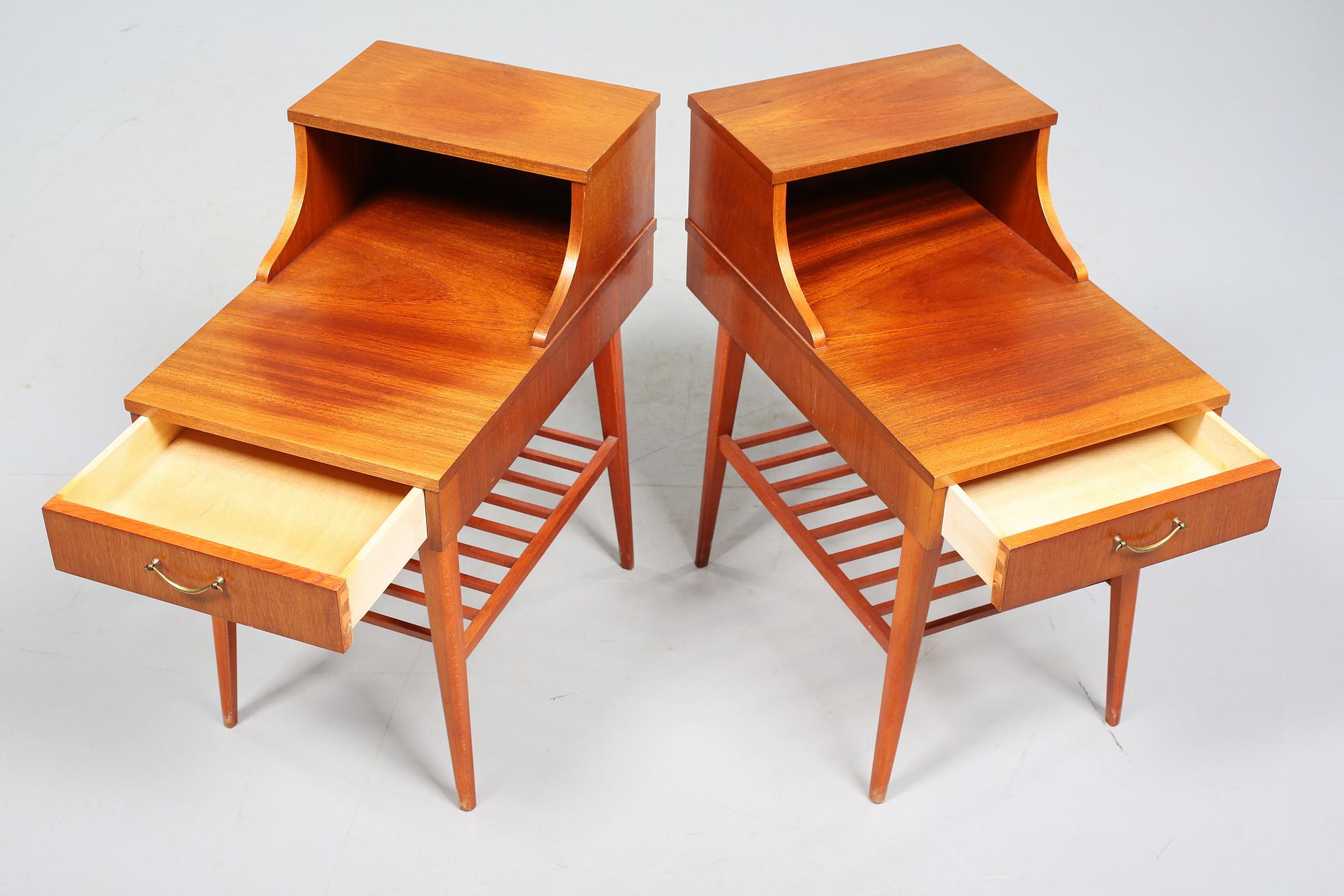 SÄNGBORD, ett par 1950/60-tal.