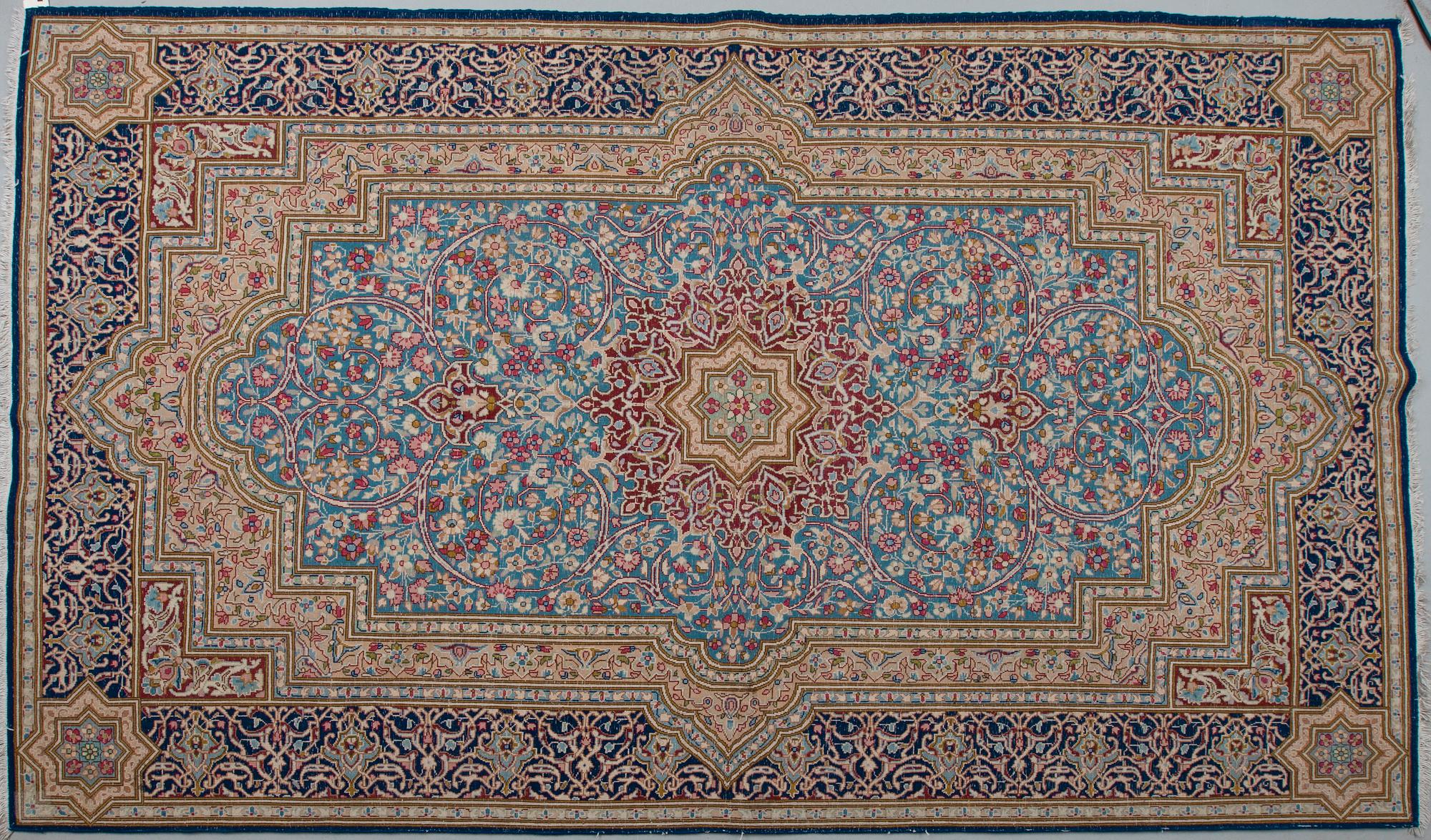 MATTA, persisk, 252 x 144 cm.