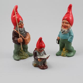 FIGURINER, 3 st, lergods, Heissner, Västtyskland, 1900-talets andra hälft.